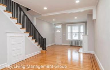 Main picture of 2956 Aramingo Ave