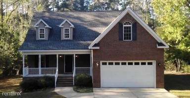 Main picture of 1412 Spring Ln
