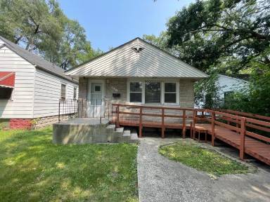 Main picture of 4137 Grant St