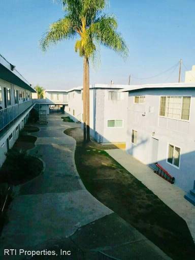 Main picture of 1111 Walnut Ave
