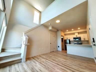 Main picture of 810 Yakima Ave