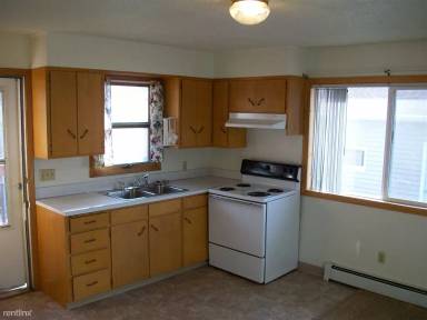 Main picture of 303 4th Ave NE