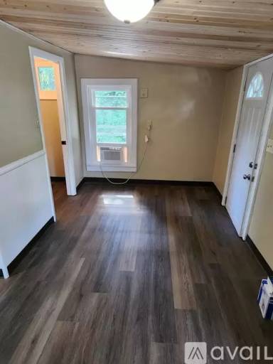 Main picture of 222 W High St