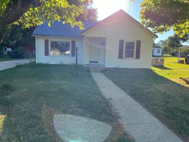 Main picture of 107 Vinson St