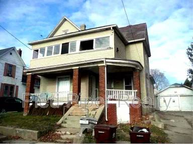 Main picture of 758 W Pleasant St
