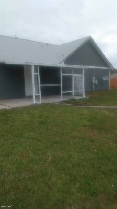 Main picture of 117 Kristine Blvd