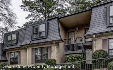 Main picture of 37 La Rue Pl NW