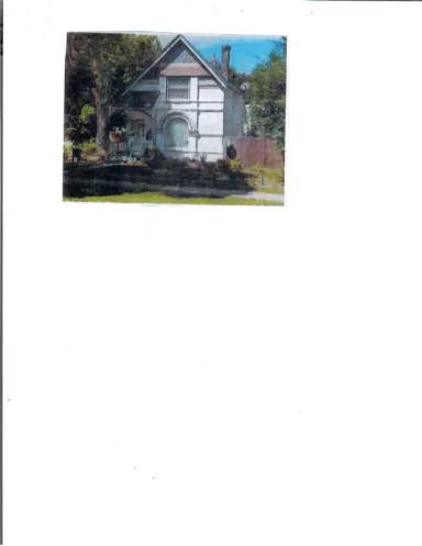 Main picture of 132 W 4th St