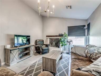 Main picture of 9631 Hefner Village Blvd
