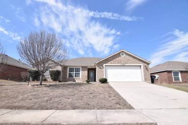 Main picture of 5409 Lauren Lea Dr