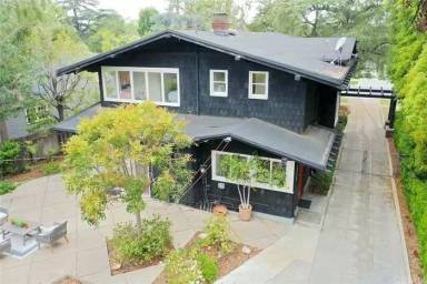 Main picture of 904 S Oakland Ave