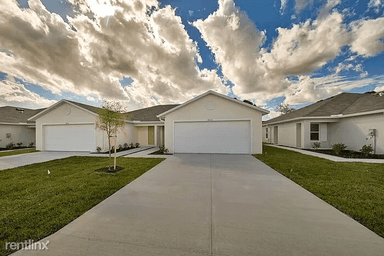 Main picture of 9045 Aegean Cir