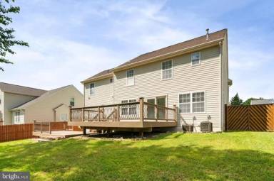 Main picture of 10 Sassafras Ln