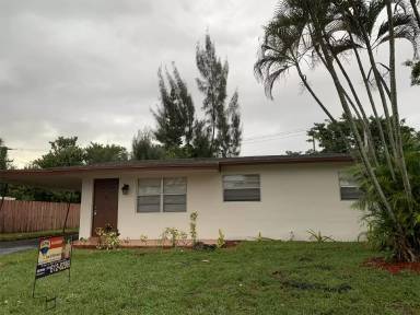 Main picture of 5505 SW 6th St