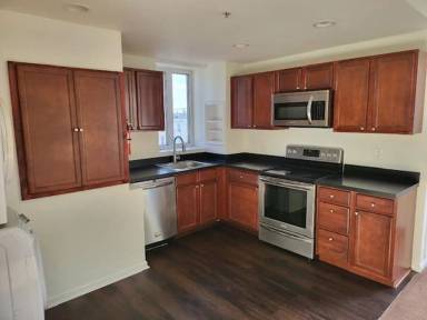 Main picture of 1102 DeKalb St