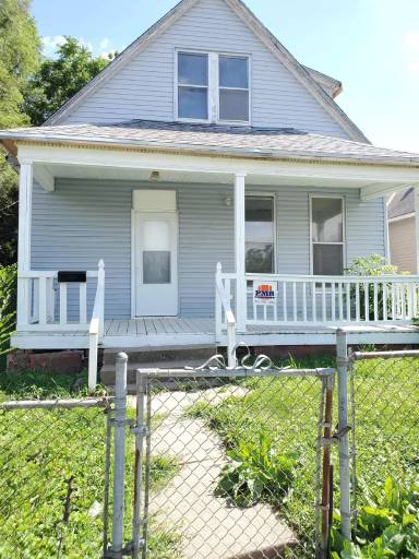 Main picture of 2413 Blondo St