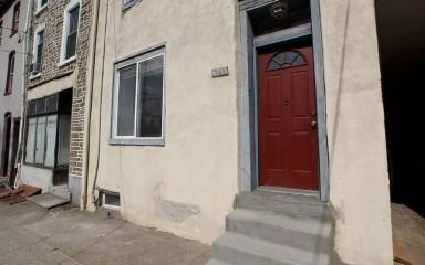 Main picture of 4713 Umbria St