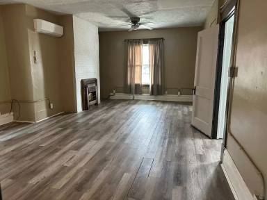 Main picture of 513 Myrtle St