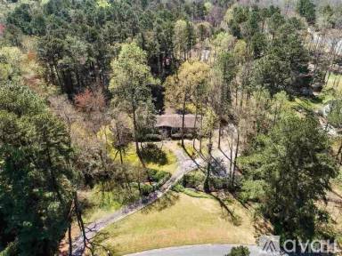 Main picture of 4904 Fallbrook Cir