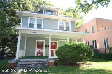 Main picture of 1206 W Markham Ave