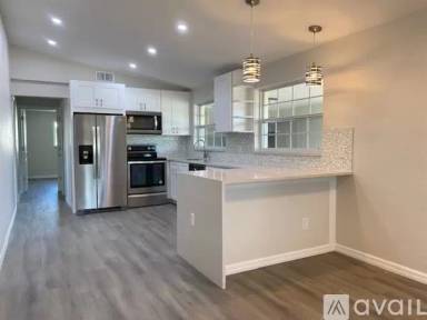 Main picture of 120 Barre Dr NW