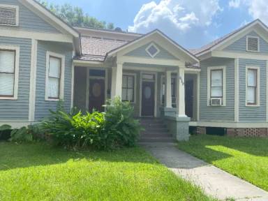 Main picture of 619 Lafayette St