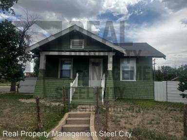 Main picture of 1228 E 6th St