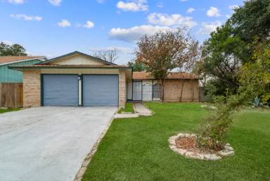 Main picture of 8227 Bowens Crossing St