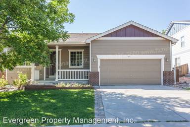 Main picture of 927 Saddlebrook Ln