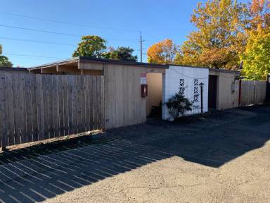 Main picture of 937 NW Grant Ave