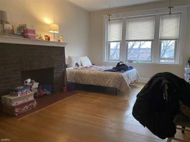 Main picture of 1255 Commonwealth Ave