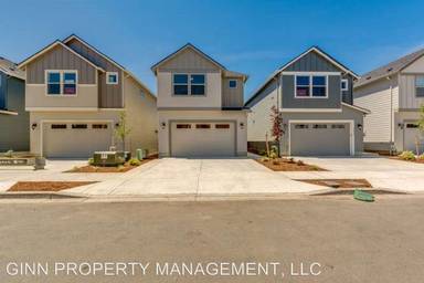 Main picture of 5704 NE 58th Way