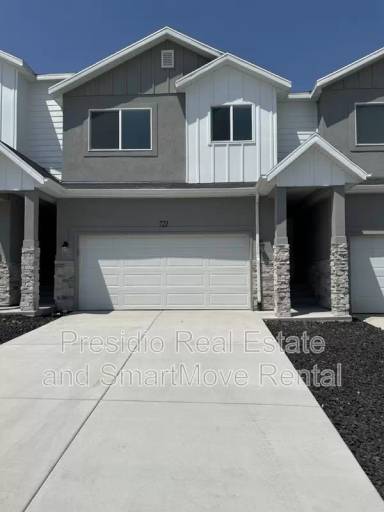 Main picture of 721 N 160 E