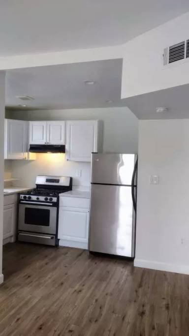 Main picture of 3631 Liberty Heights - Garage 1