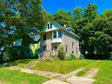 Main picture of 526 Lexington Ave