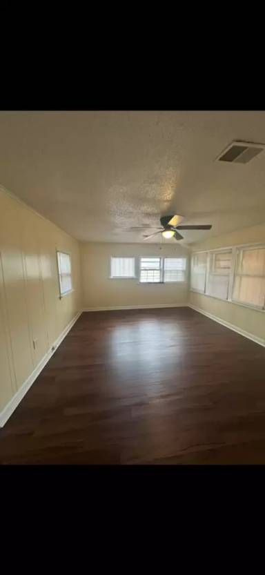 Main picture of 344 W Person Ave