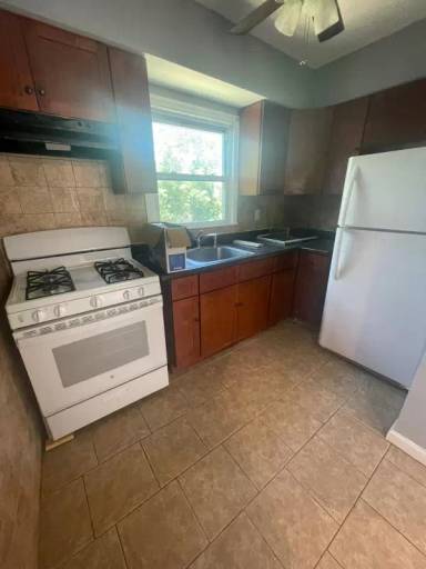 Main picture of 69 Bedford St
