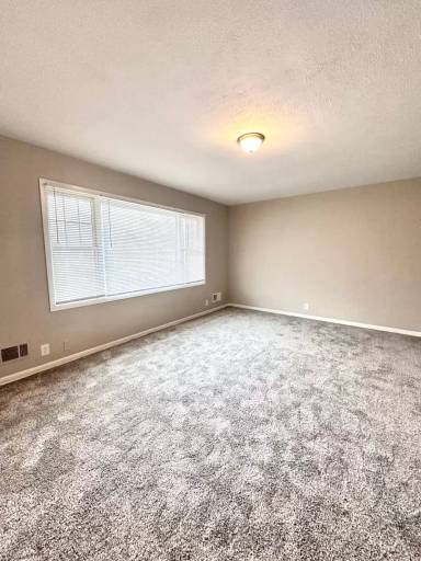 Main picture of 9133 Ames Ave