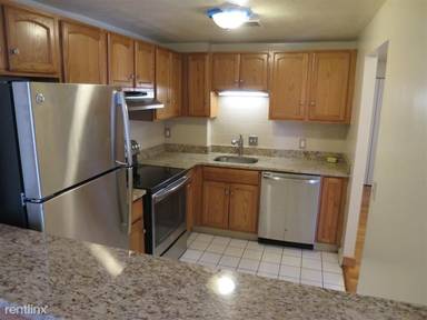 Main picture of 425 Broadway