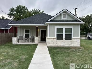 Main picture of 302 Holly Ave