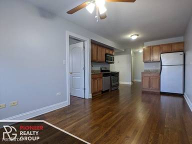 Main picture of 7616 N Marshfield Ave