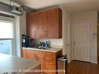 Main picture of 1366 W Ohio St