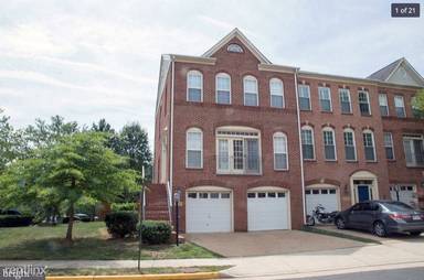 Main picture of 13583 Flying Squirrel Dr