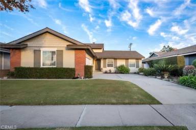 Main picture of 10424 Cary Cir