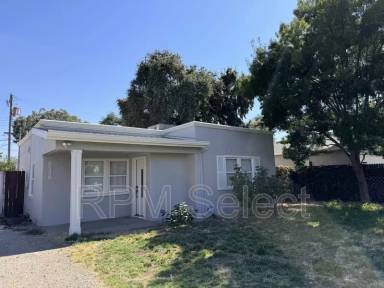 Main picture of 2328 Mogan Ave