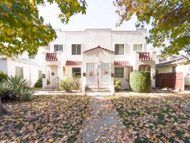 Main picture of 803 Lindaraxa Park N