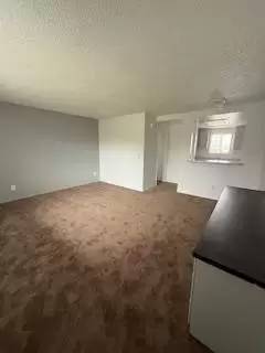 Main picture of 18125 Bellflower St