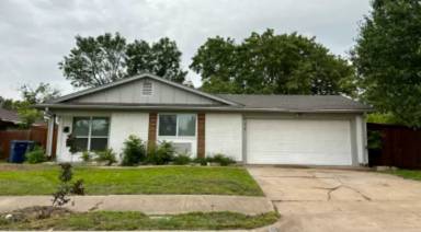 Main picture of 917 Hardy Dr
