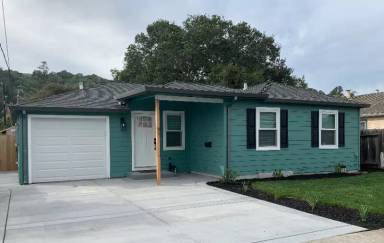 Main picture of 93 Chelsea Ave