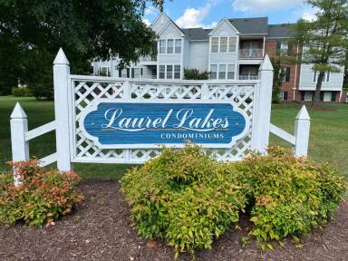 Main picture of 9398 Wind Haven Ct